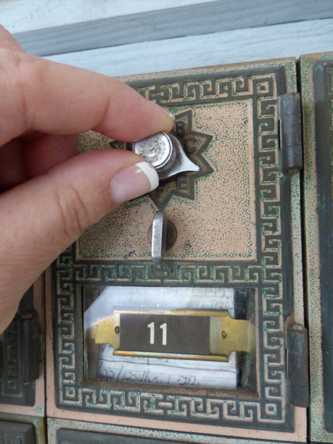 Kamu ‘Kantor Pos’ ~ 🏫~Holualoa — Geocache Minggu Ini – Blog Resmi